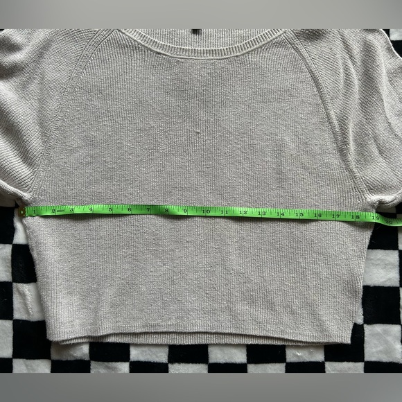 Express Sweater - Picture 3 of 6